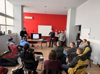 Практичний семінар «Газони: створення, догляд, техніка, удобрення»