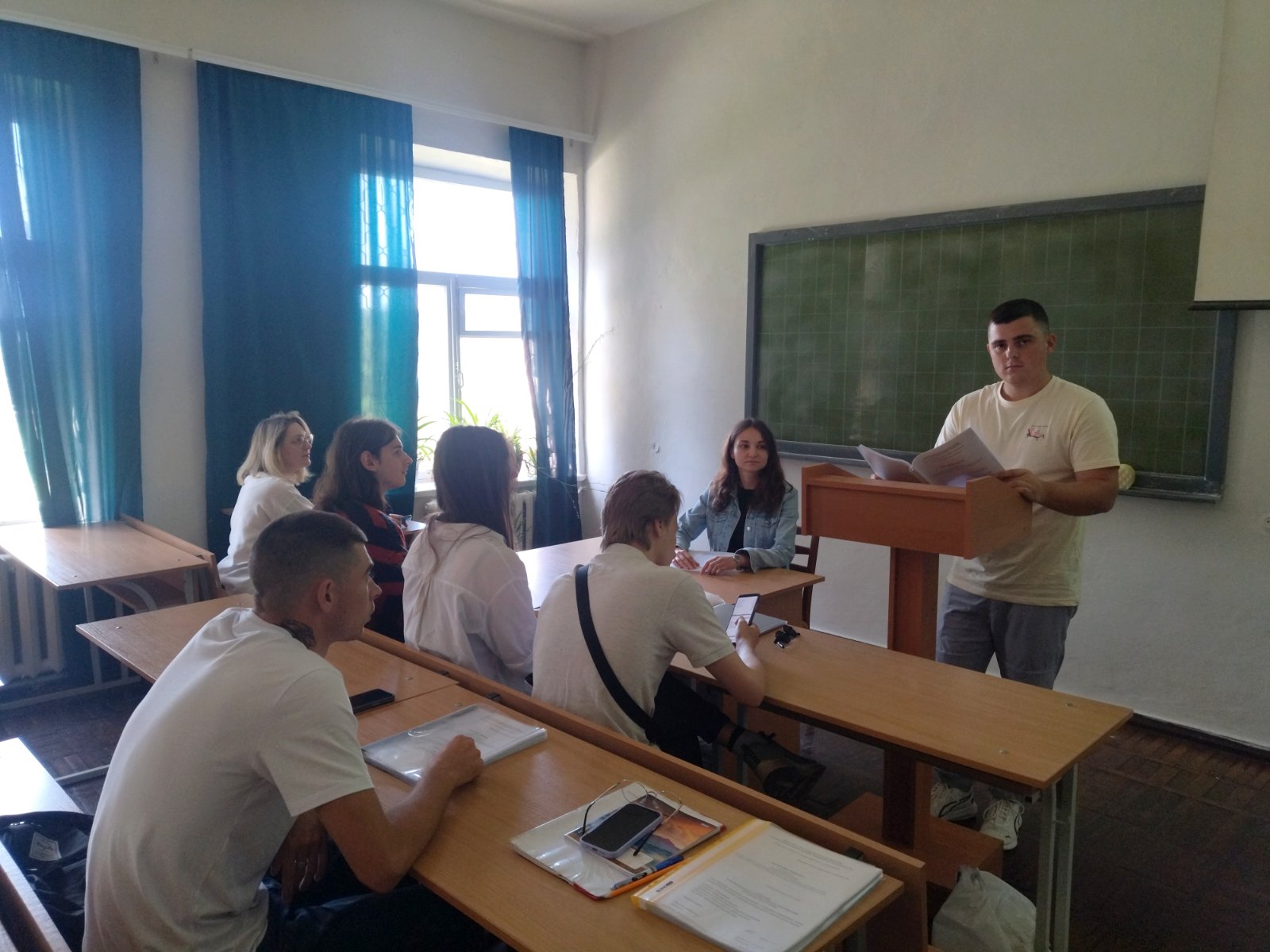 Захист курсових робіт здобувачів освіти з дисципліни «Луківництво і газони»