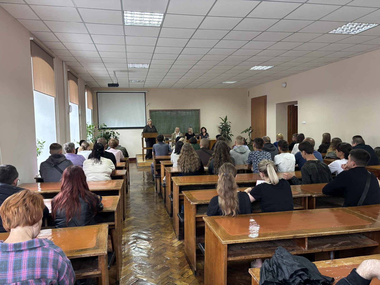 Зустріч першокурсників із деканом факультету біоресурсів і природокористування