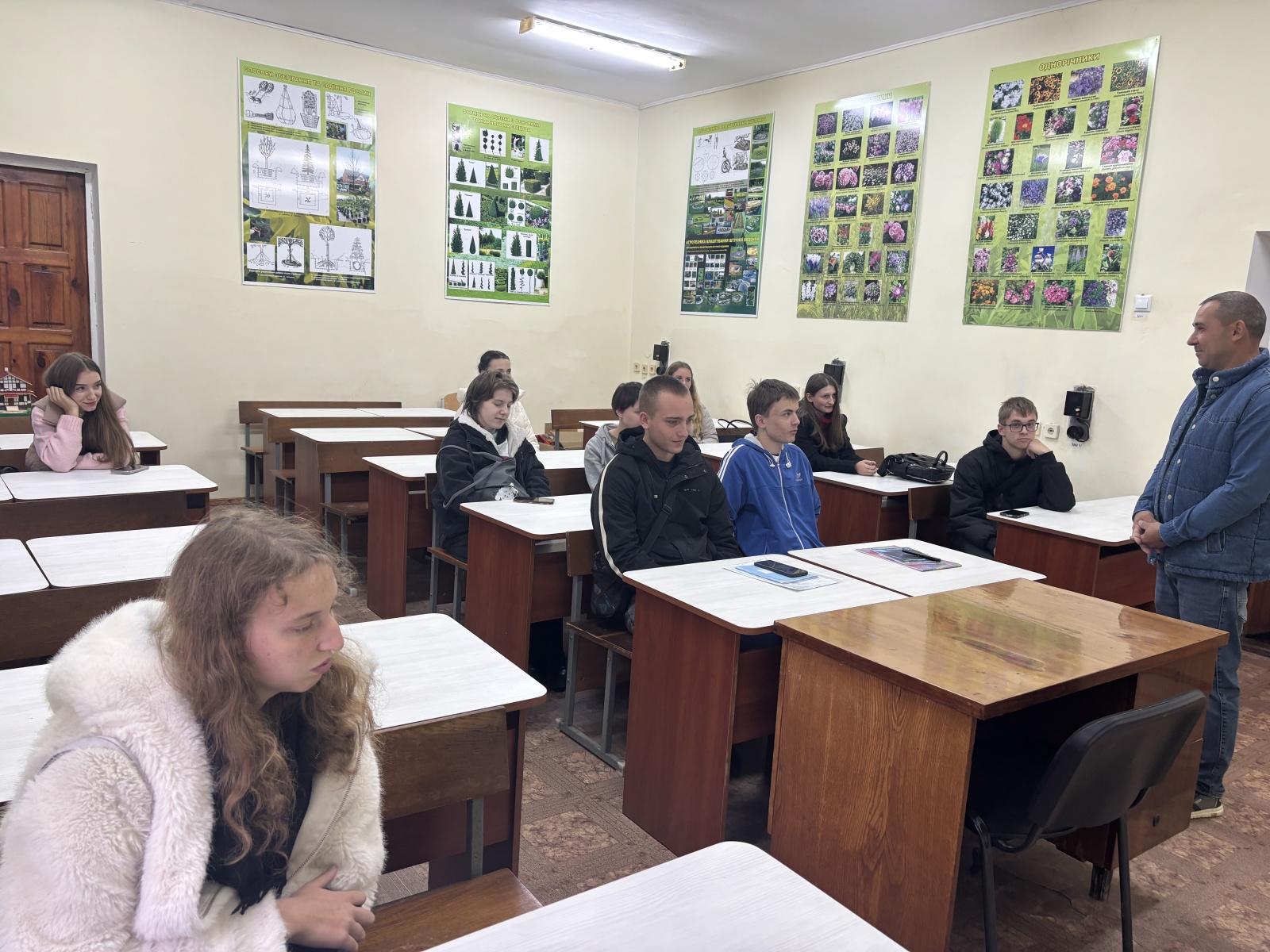 Чергова виховна година зі студентами спеціальності «Садово-паркове господарство»